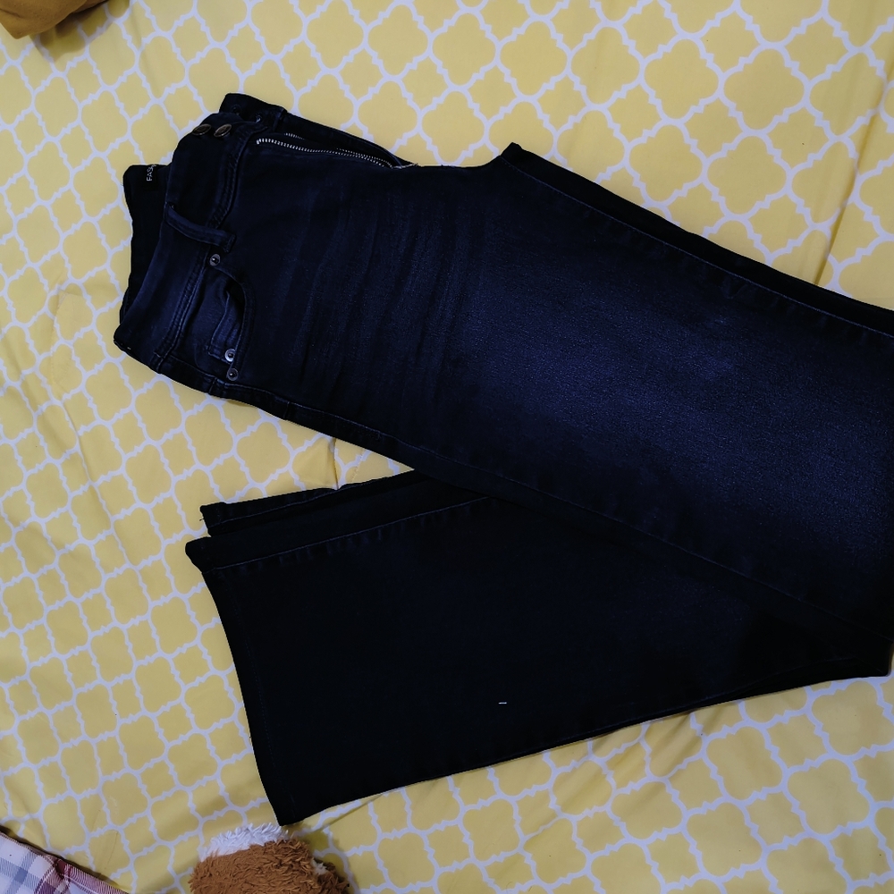 Jeans - Picture 2 of 3